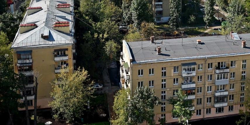 В Москве за треть планируемого срока реновации расселено лишь 4,25% старых домов