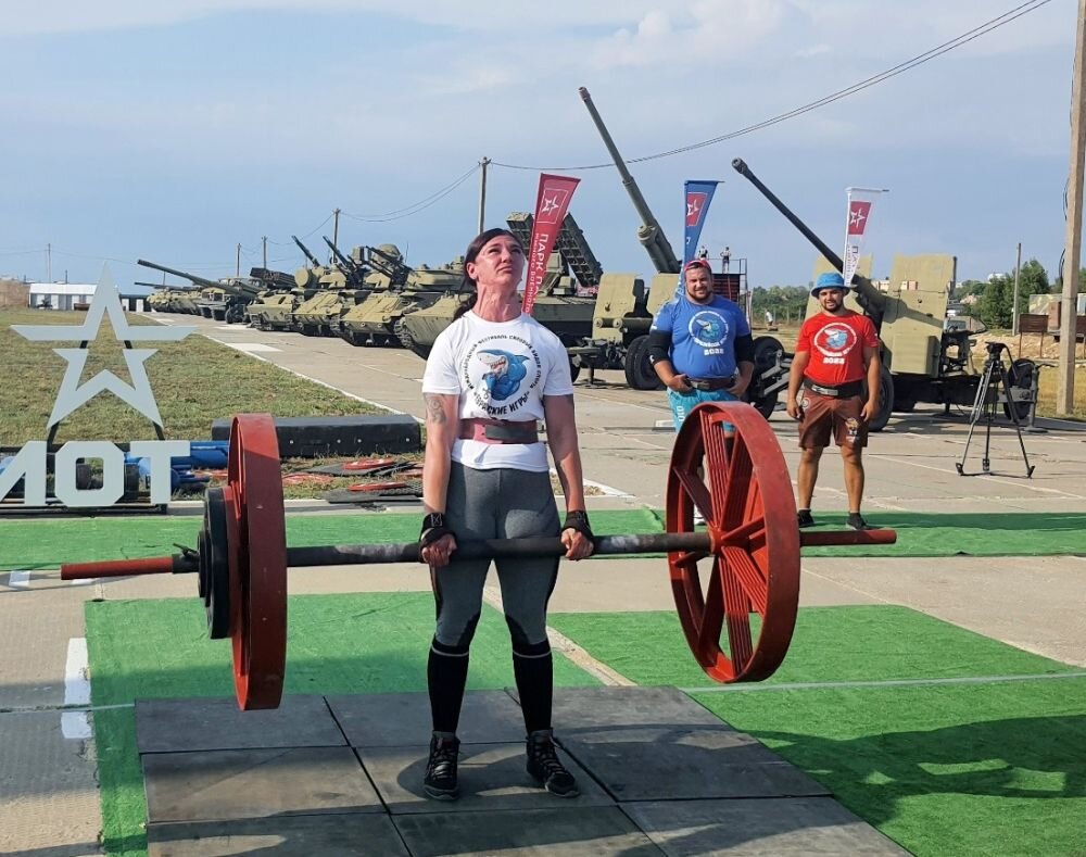 На IV "Евразийских играх" в Севастополе установлен рекорд в тяге "Ось Аполлона"