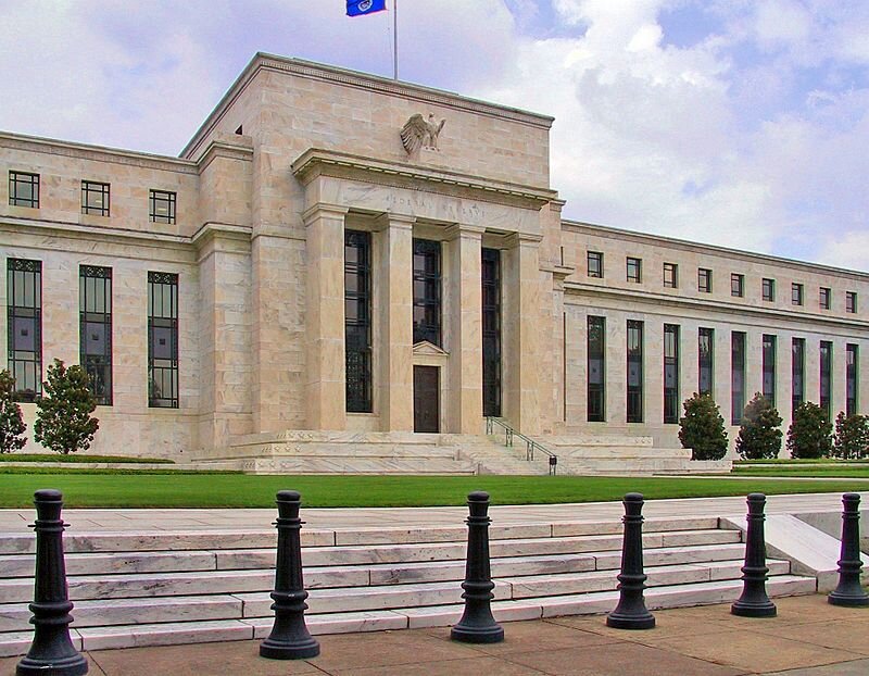 Сенатор Уоррен заявила, что «очень обеспокоена» действиями ФРС