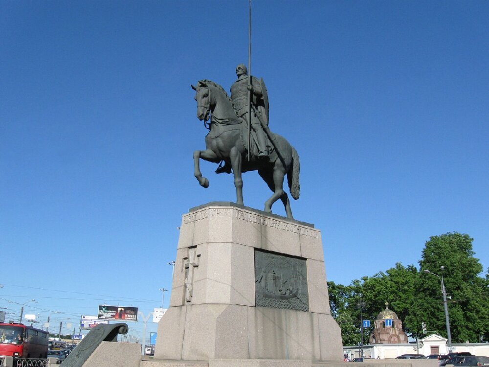 Петербург подарит Мариуполю статую Александра Невского