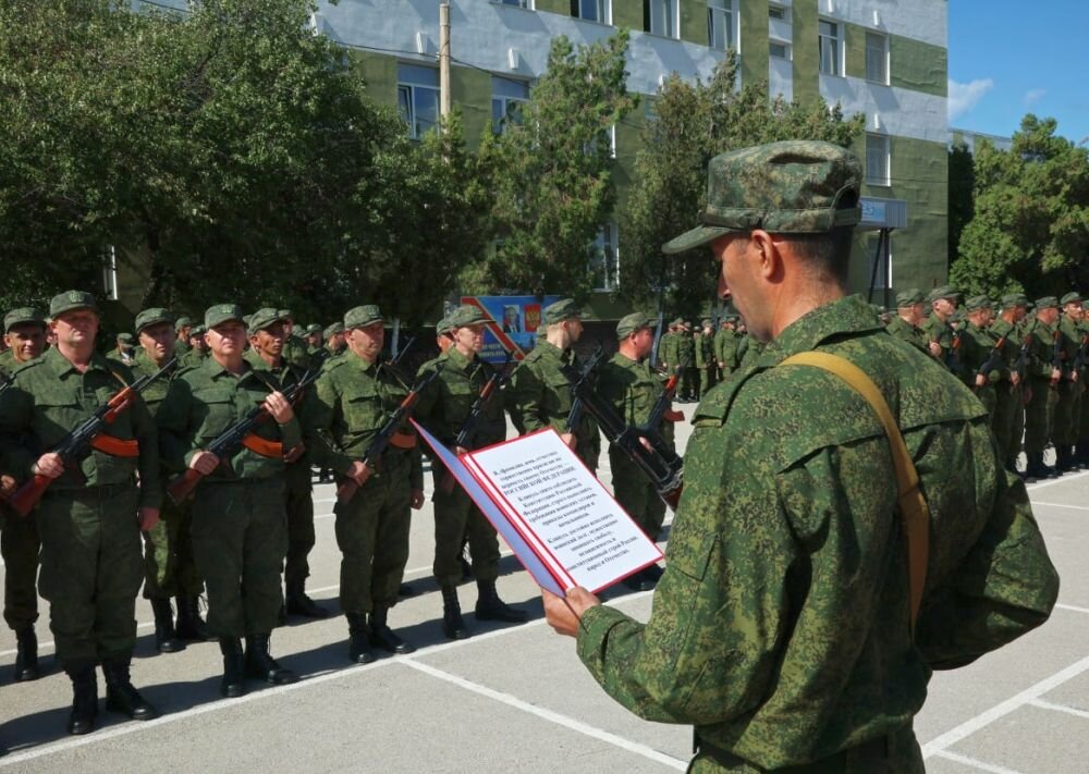 Около двух тысяч мобилизованных севастопольцев и крымчан приняли присягу РФ