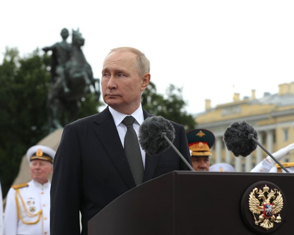 Своим служением стране Путин прочно вошел в круг великих правителей России