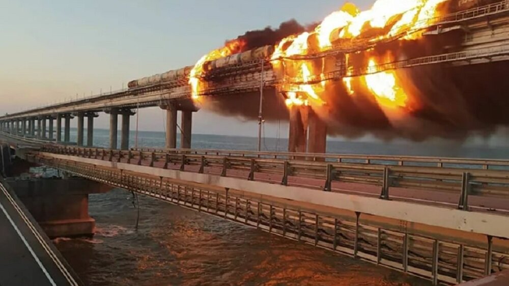 При взрыве на Крымском мосту погибли супруги из Петербурга