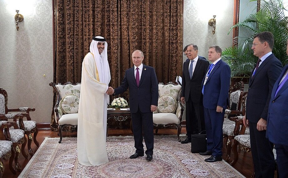 Эмир Катара встретился с Путиным, чтобы «разрядить напряженность» между Москвой и Дохой
