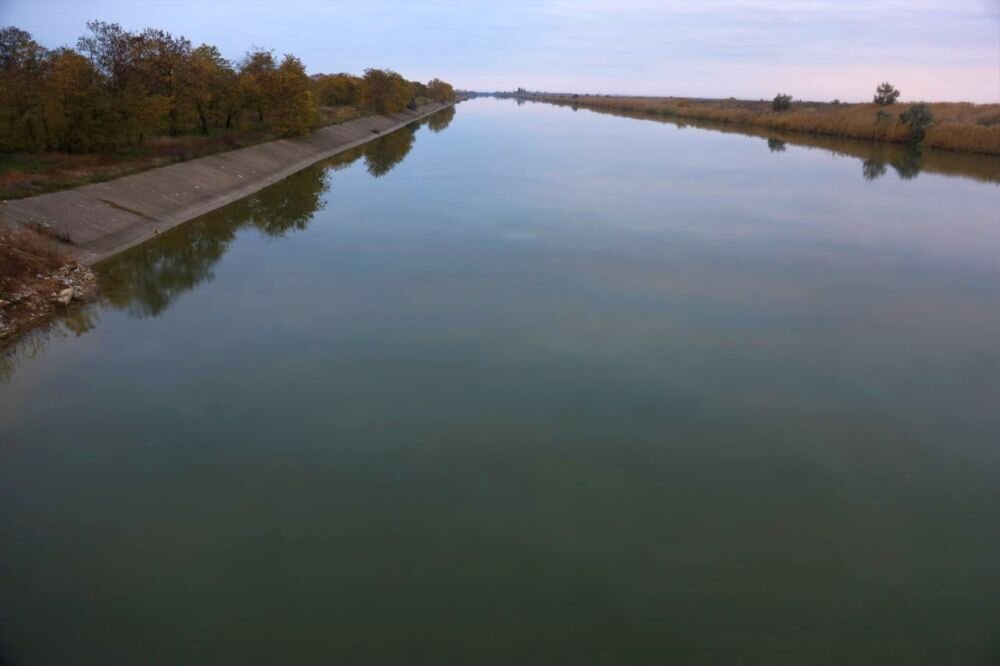 Отравить воду в Северо-Крымском канале технически невозможно