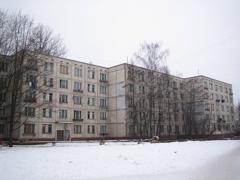 Обитателям не расселенных до конца московских домов все-таки пообещали дать квартиры