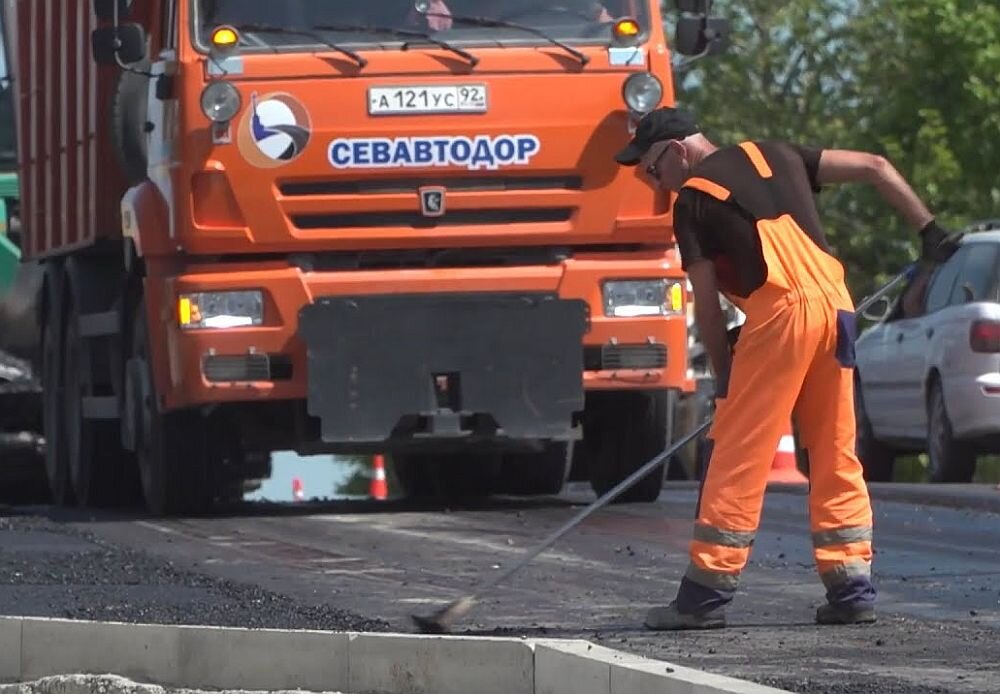 Севастопольский "Автодор" взялся за ремонт дорог по планам 2023 года