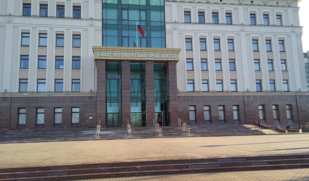 Горсуд Петербурга не смог вынести решение по роспуску скандального муниципального совета