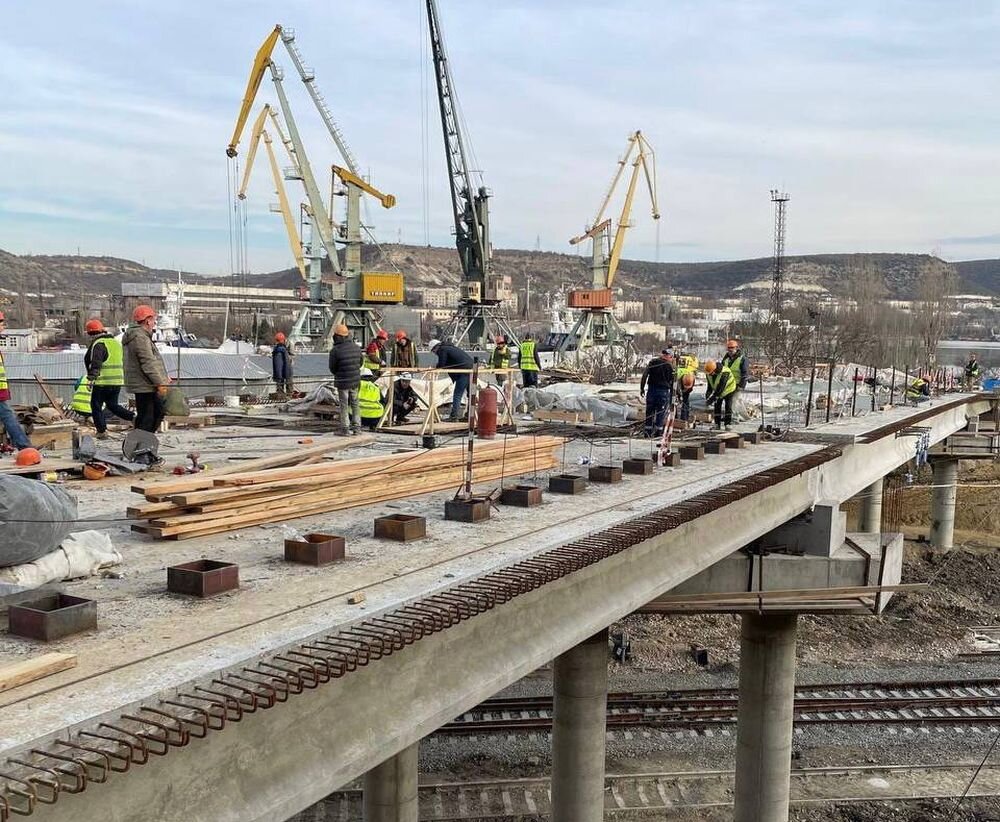 В Севастополе начался ремонт 5 мостов – дорожные работы завершат осенью