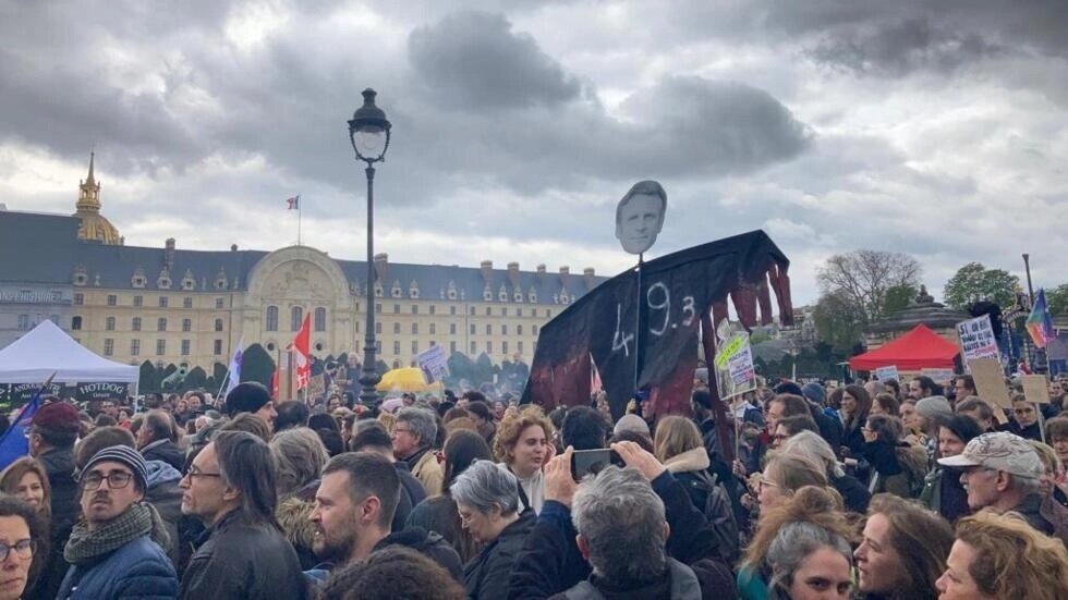 Протестные движения во Франции в конце прошлой недели немного снизились