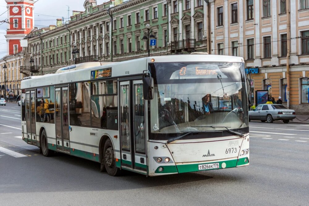 Более двухсот нарушений обнаружила КСП в работе петербургских транспортников