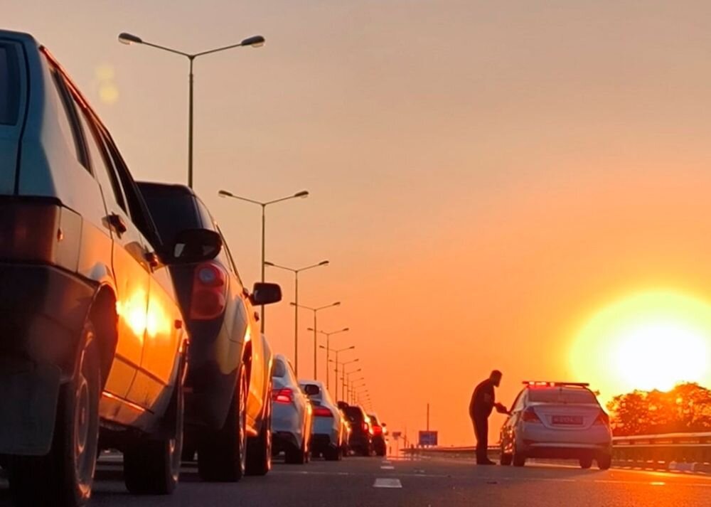 В Минтрансе предупредили о повышении трафика на Крымском мосту к выходным