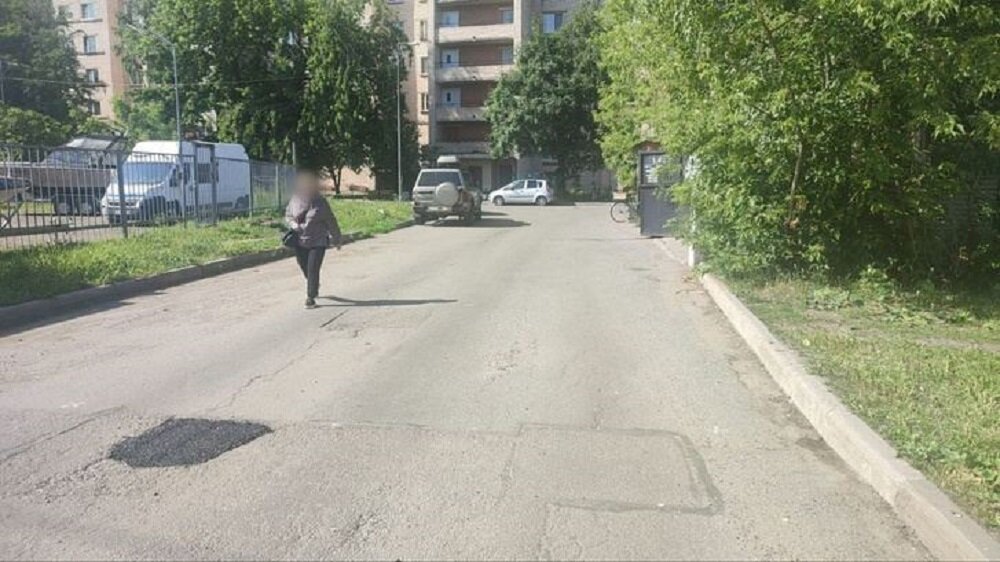 Нейросеть ищет на петербургских дорогах ямы и присылает чиновникам штрафы