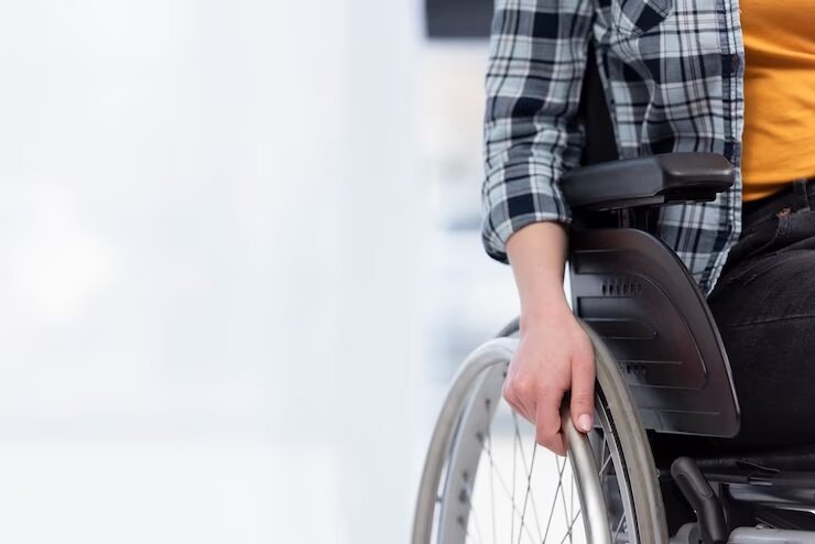 Инвалида-колясочника переселили по реновации в здание, не приспособленное для людей с ограничениями
