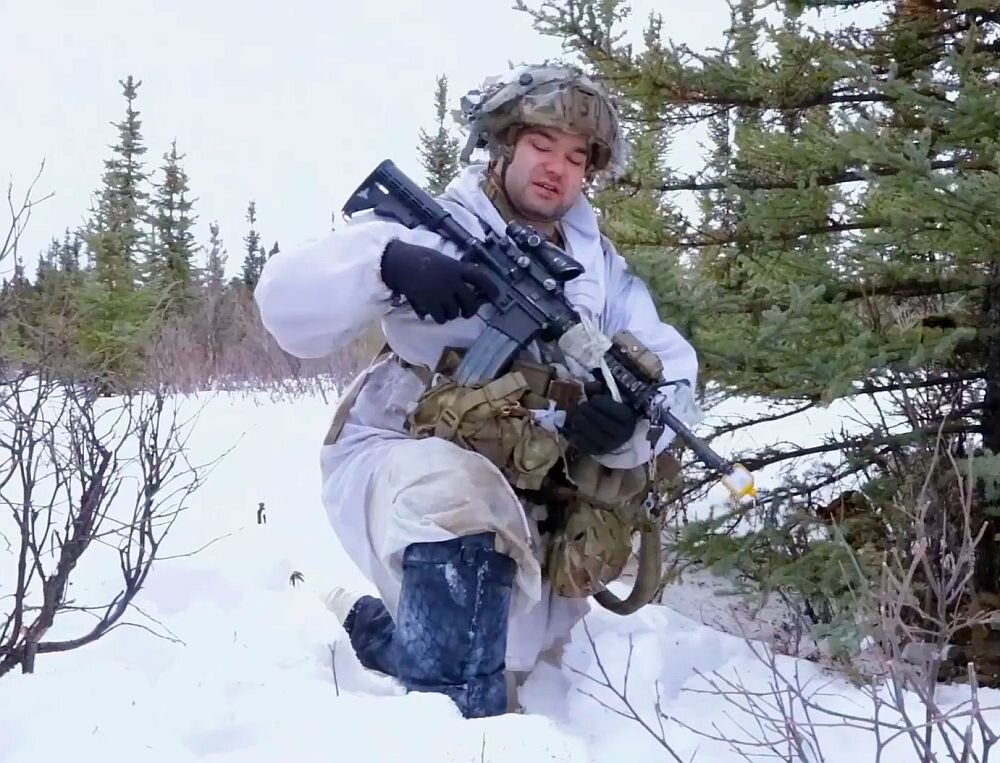 Место битвы Арктика – американские военные тренируются "на морозе"