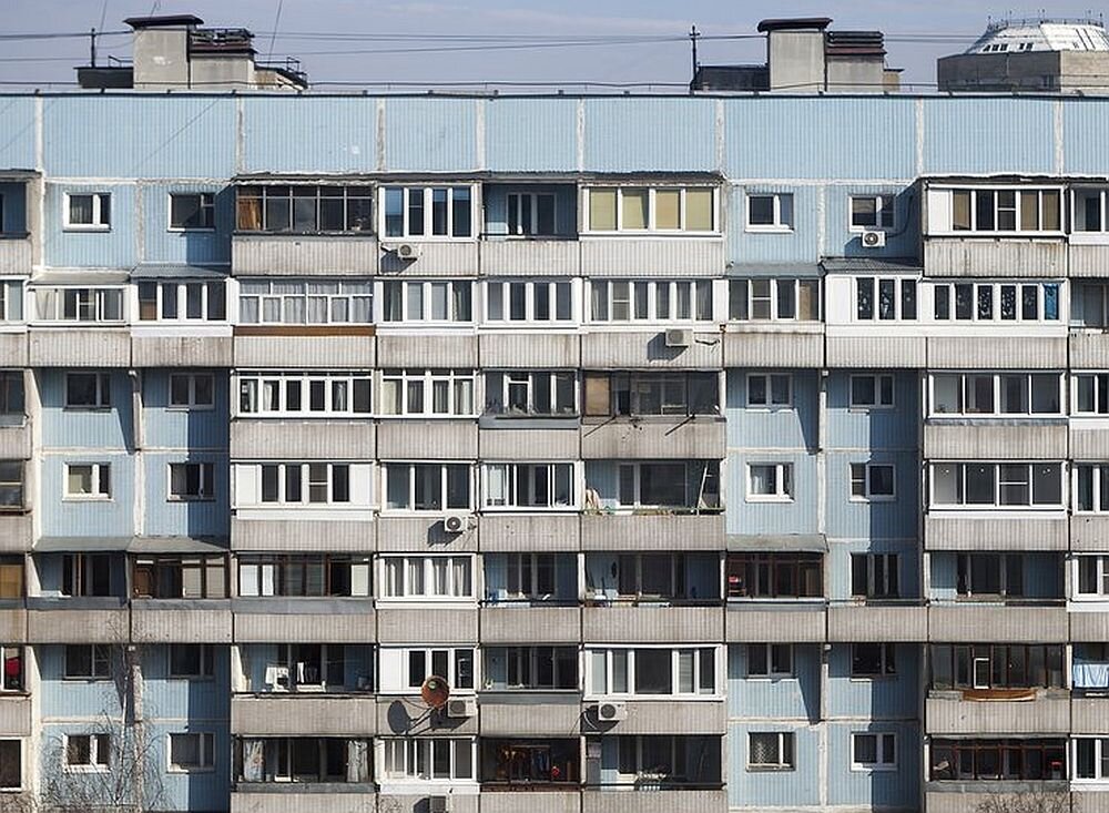 Спрос на вторичное жилье стабильно снижается во всех крупных городах России